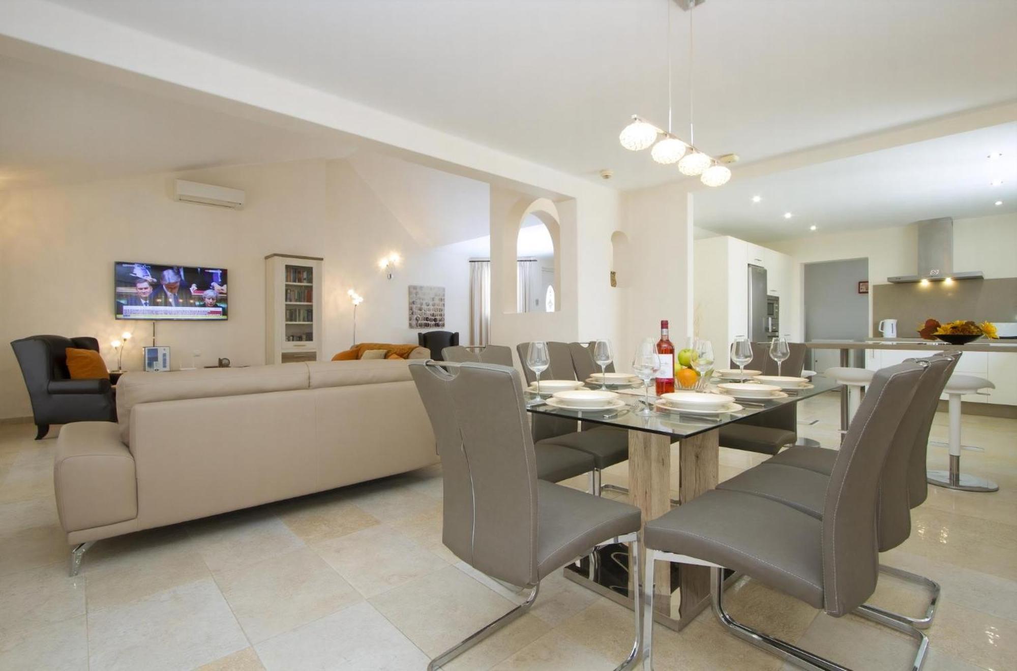Stunning Seaview Casa Tosco 5 Bedroom Pool Table Overlooking Old Town Puerto Del Carmen Villa